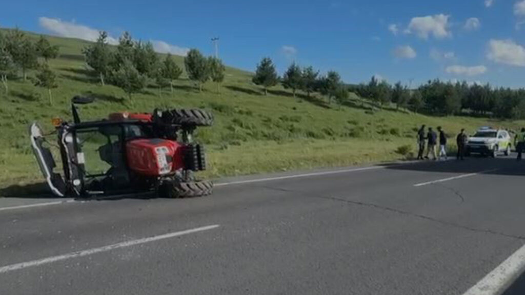 Ardahan’da traktör lazası: Sürücü yaralandı